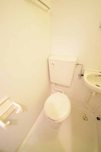 メゾンジュネスの物件内観写真