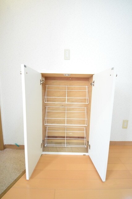 メゾンジュネスの物件内観写真