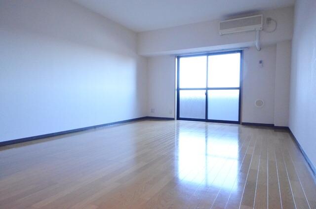 フォーリアの物件内観写真