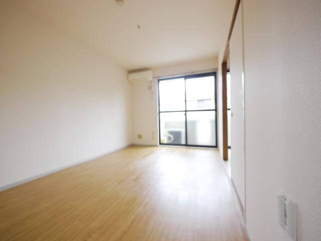 ヴィラ栗本Aの物件内観写真