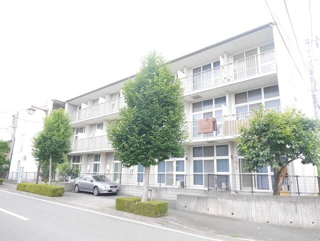 レオパレスヴィルヌーブの物件外観写真