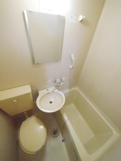 メゾンアルカンシェルの物件内観写真