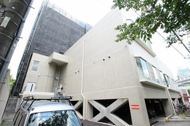 コージィーコートの物件外観写真