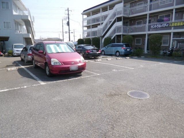 セントラルパディの物件内観写真