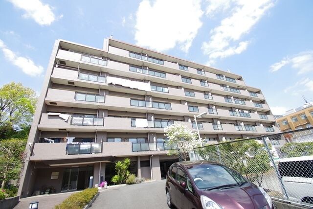 ファインクレスト若葉台の物件外観写真