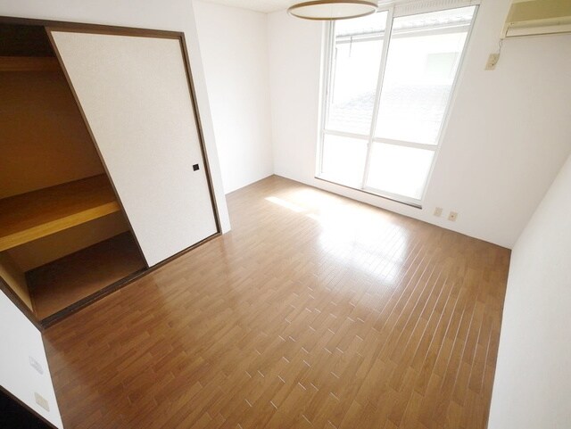 サンチェリーハイツの物件内観写真