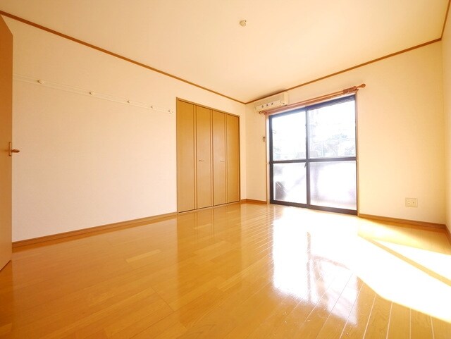 ヤングリーヴスの物件内観写真