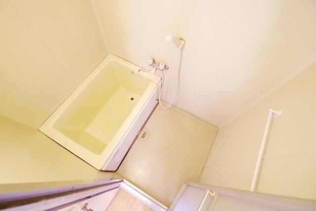 ニュークレセントビルの物件内観写真