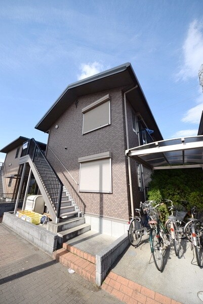 インスパイアの物件外観写真