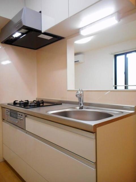 ルミエール モンドBの物件内観写真