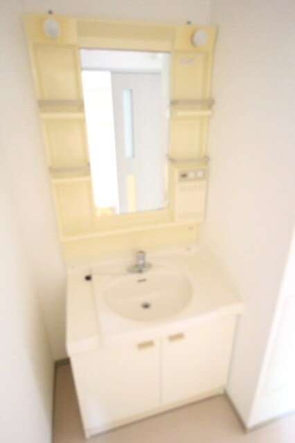 鶴牧ガーデンズの物件内観写真