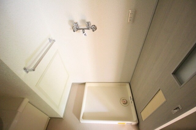 鶴牧ガーデンズの物件内観写真