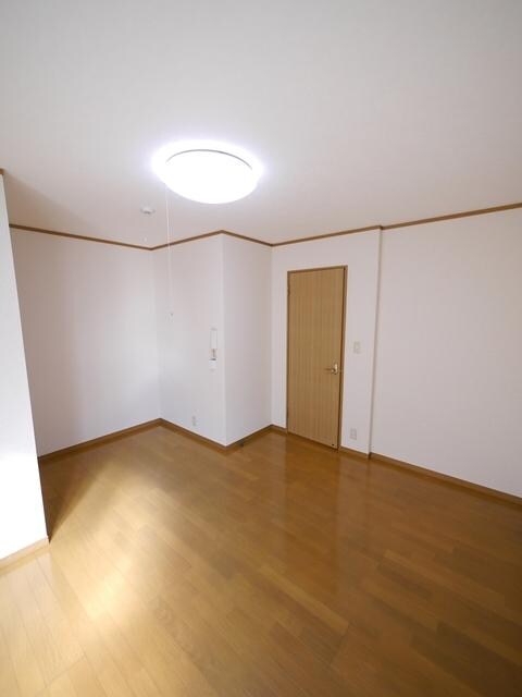 アースパックス1号棟の物件内観写真