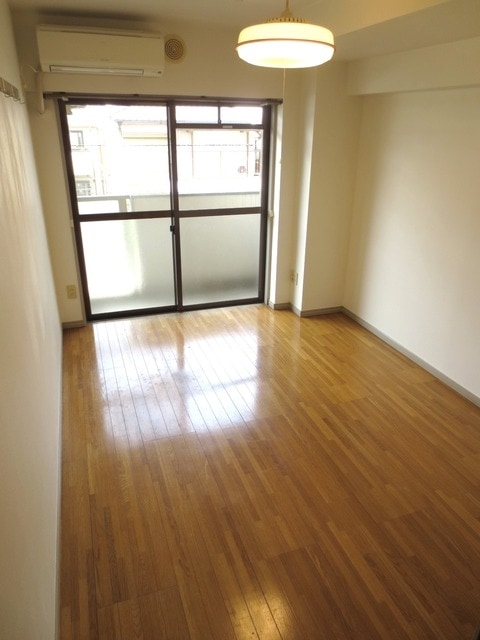 アベニュー成城2号館の物件内観写真