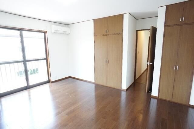 宮坂1丁目戸建の物件内観写真