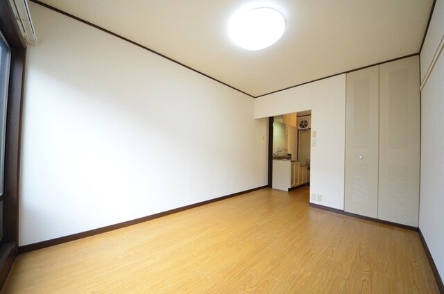 エス・ドミールの物件内観写真