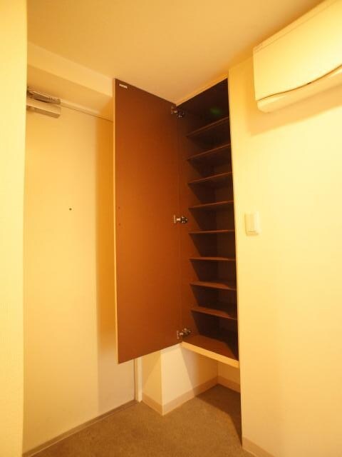 バティール喜多見の物件内観写真