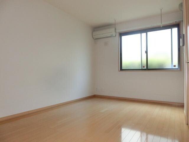 エスエフ ファミールの物件内観写真