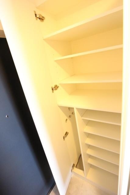 レジディア三軒茶屋IIIの物件内観写真