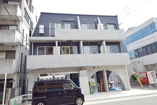 シェドゥーヴル世田谷給田の物件外観写真