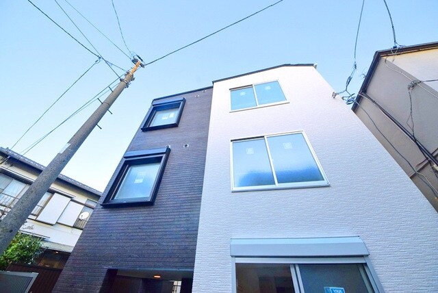 グランメゾン代田橋の物件外観写真