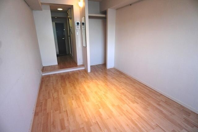 プリュメゾン駒沢の物件内観写真