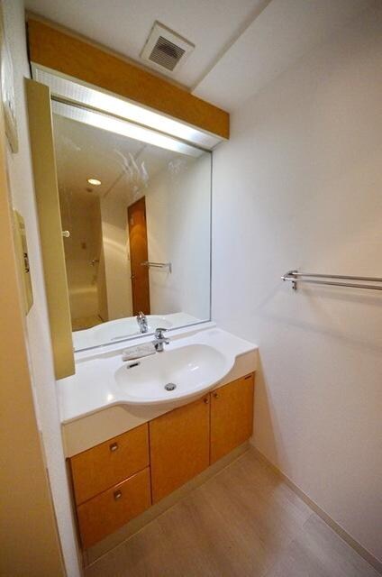 ウィルテラス新代田の物件内観写真