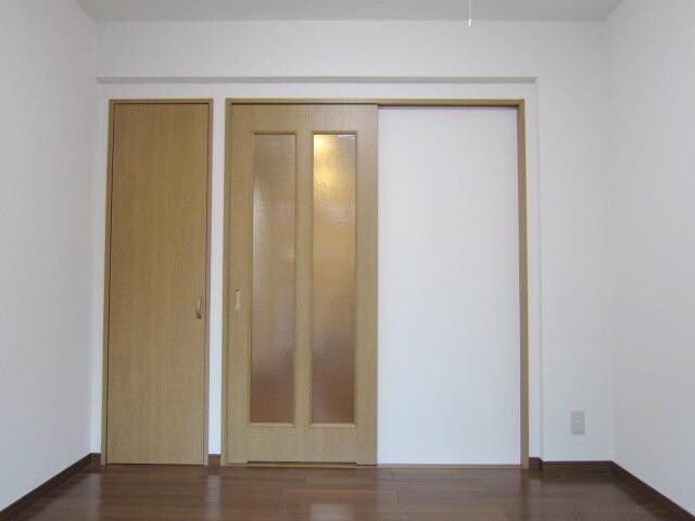 オランダ弐番館の物件内観写真