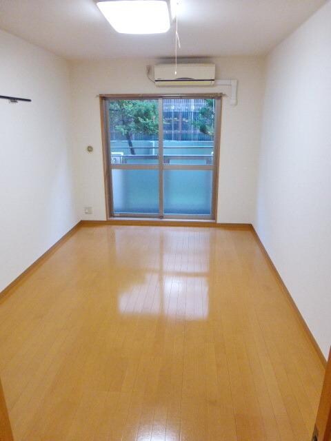 ドゥベルジュールの物件内観写真