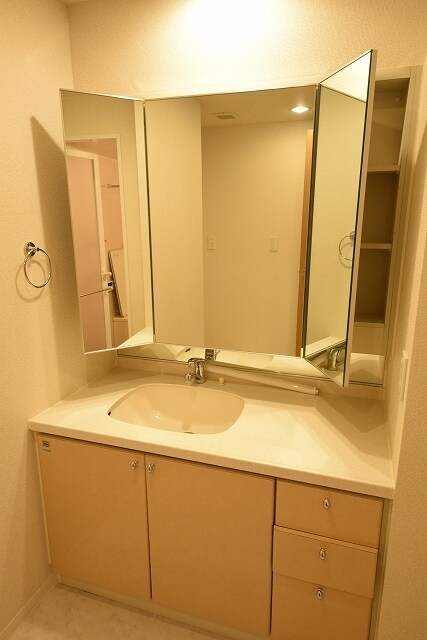 アーバンフラッツつつじヶ丘の物件内観写真