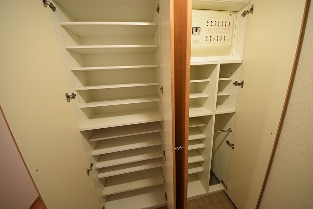 アーバンフラッツつつじヶ丘の物件内観写真