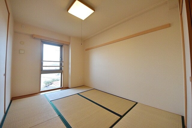 アーバンフラッツつつじヶ丘の物件内観写真