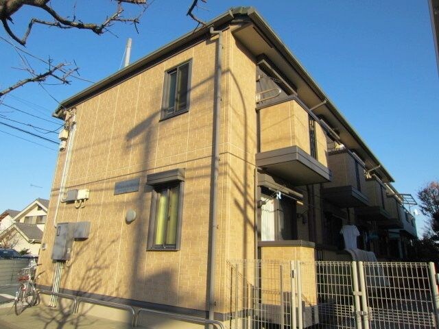 メゾンドアブリコの物件外観写真