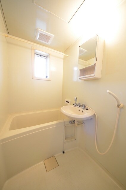 クローカスBの物件内観写真