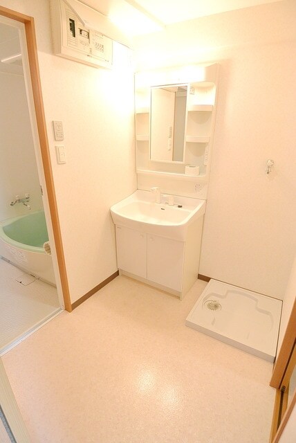 アルベールFの物件内観写真