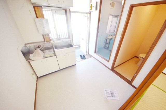 市川ハイツの物件内観写真