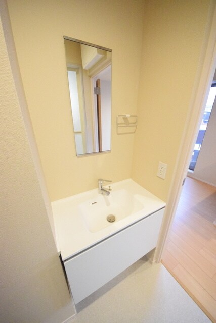 マンション国母の物件内観写真