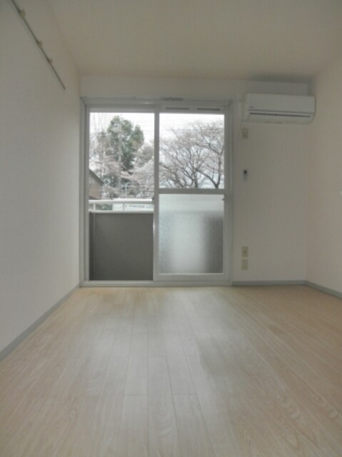 アイアンフラッツの物件内観写真