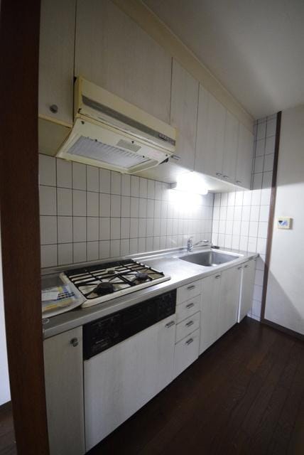 ニューリバーコートの物件内観写真