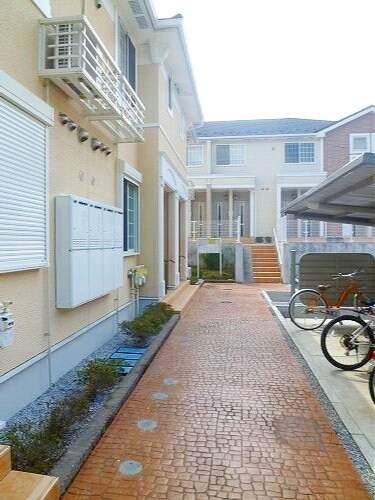 フラン・フィオーレBの物件内観写真