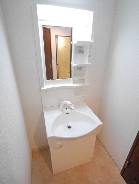 フィフスフロンティアの物件内観写真