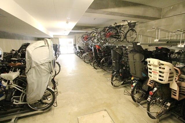 プレシス多摩永山レヴィエの物件内観写真