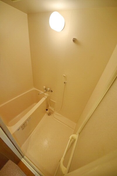 ホワイトレジデンスの物件内観写真