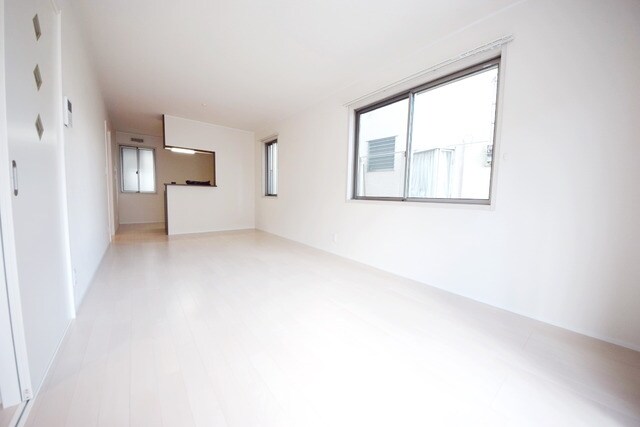 エルメゾン A棟の物件内観写真