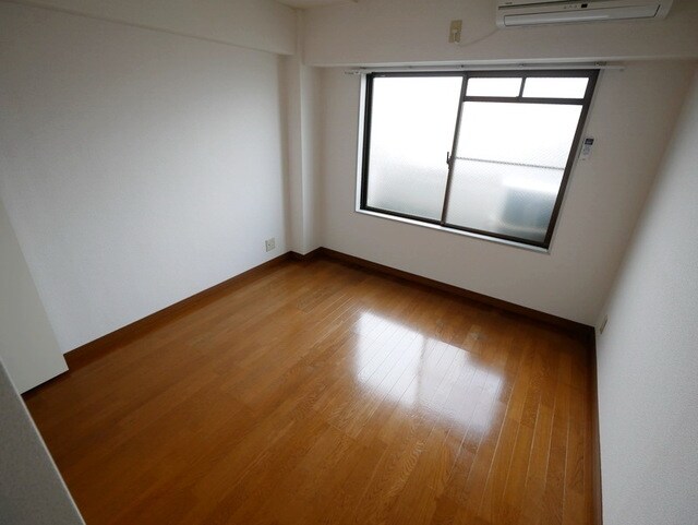 リフィーネめじろ台の物件内観写真