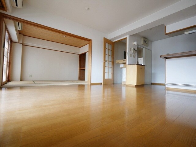 リフィーネめじろ台の物件内観写真