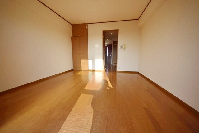 ウィングピュア壱番館の物件内観写真