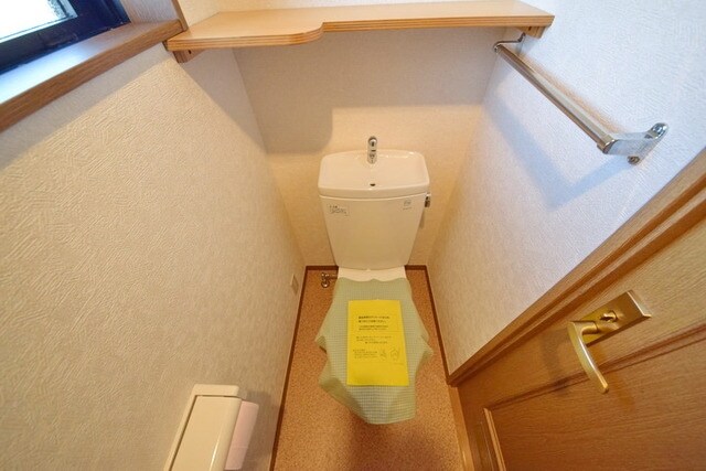 ウィングピュア壱番館の物件内観写真