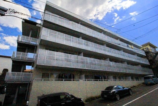 キャスケード28の物件外観写真