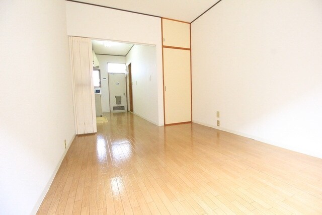 ポルシェ聖蹟桜ヶ丘IIの物件内観写真